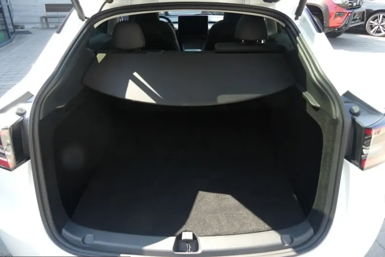 Tesla Model Y din 2023 cu 33.273 km - oferta TES247029 - foto 18
