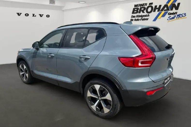 Volvo XC40 din 2023 cu 35.805 km - oferta VOL247032 - foto 3