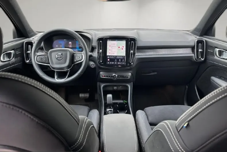 Volvo XC40 din 2023 cu 35.805 km - oferta VOL247032 - foto 10