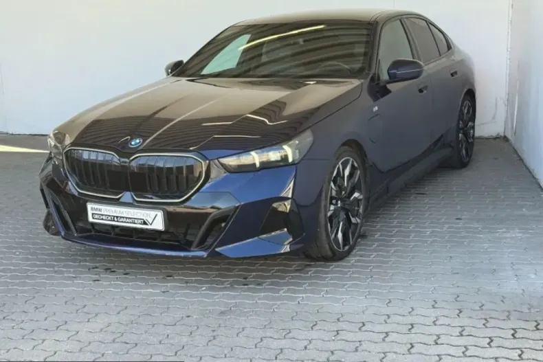 BMW 550 (Seria 5) din 2025 cu 35.067 km - oferta BMW247038 - foto 1