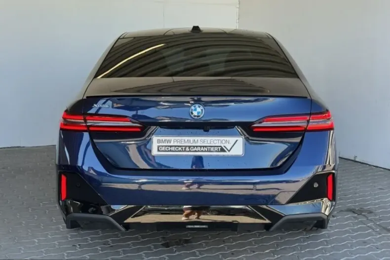 BMW 550 (Seria 5) din 2025 cu 35.067 km - oferta BMW247038 - foto 3