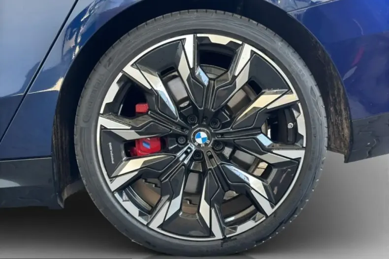 BMW 550 (Seria 5) din 2025 cu 35.067 km - oferta BMW247038 - foto 10
