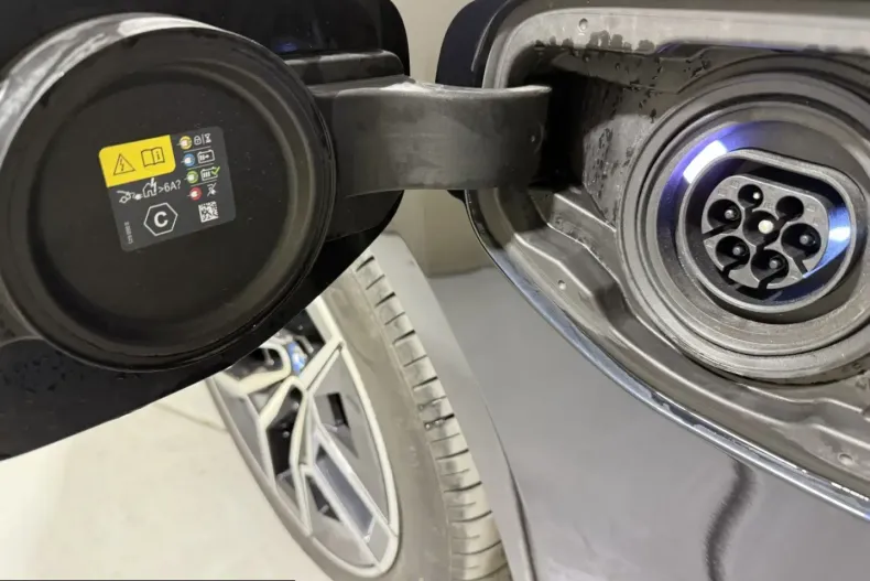 BMW 550 (Seria 5) din 2025 cu 33.598 km - oferta BMW247040 - foto 26