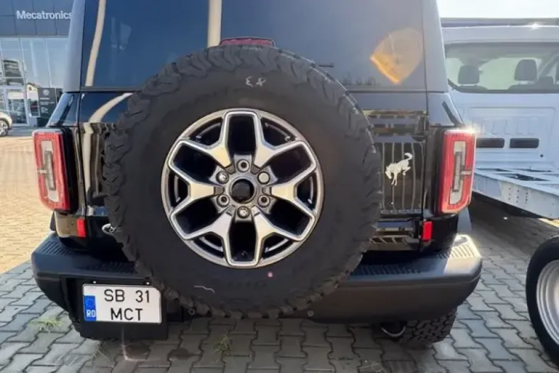 Ford Bronco din 2024 cu 1.400 km - oferta FOR247055 - foto 8