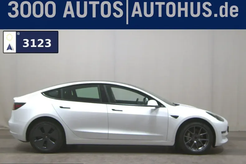 Tesla Model 3 din 2023 cu 101.523 km - oferta TES247056 - foto 4