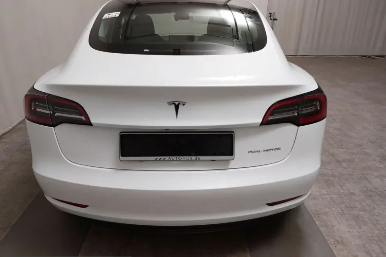 Tesla Model 3 din 2023 cu 101.523 km - oferta TES247056 - foto 6
