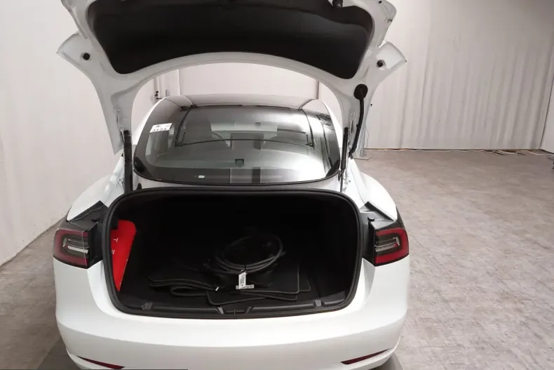 Tesla Model 3 din 2023 cu 101.523 km - oferta TES247056 - foto 19