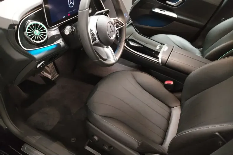 Mercedes-Benz EQE (Clasa E) din 2023 cu 68.593 km - oferta MER247057 - foto 12