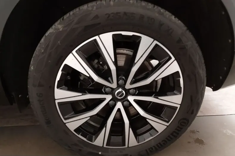 Volvo XC60 din 2022 cu 100.309 km - oferta VOL247058 - foto 10