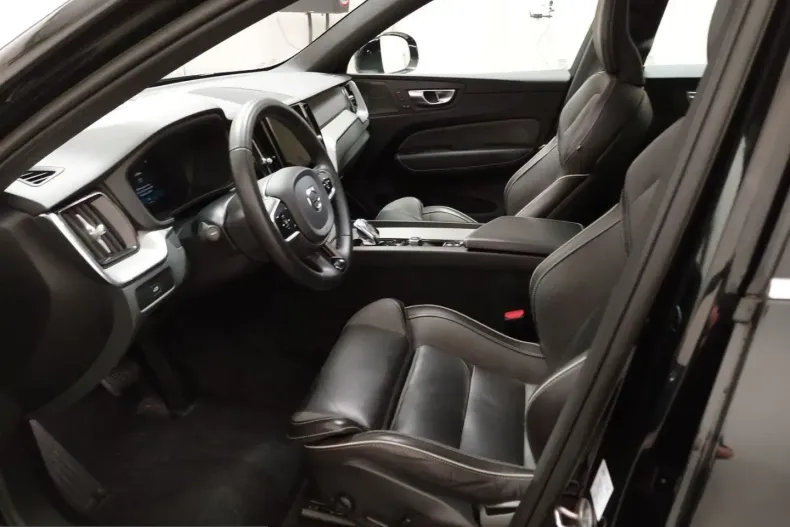 Volvo XC60 din 2022 cu 100.309 km - oferta VOL247058 - foto 12