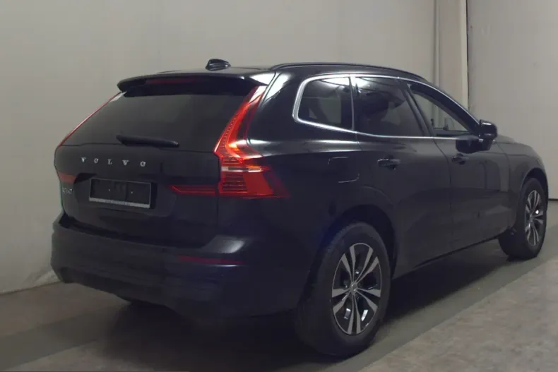 Volvo XC60 din 2022 cu 58.690 km - oferta VOL247059 - foto 3