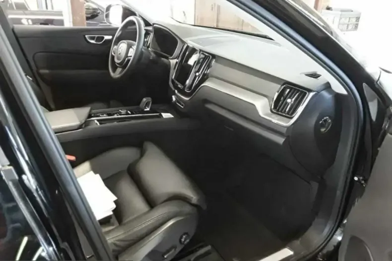 Volvo XC60 din 2022 cu 58.690 km - oferta VOL247059 - foto 6