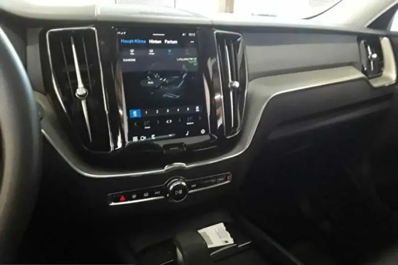 Volvo XC60 din 2022 cu 58.690 km - oferta VOL247059 - foto 9