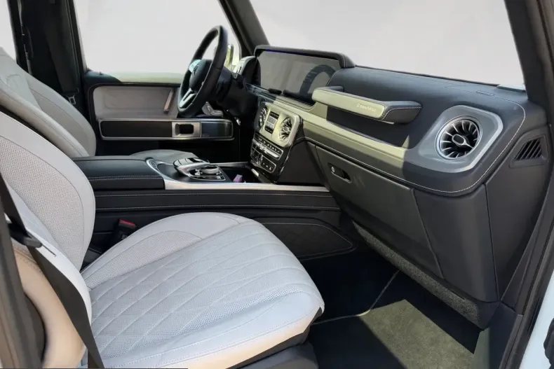 Mercedes-Benz G 400 (Clasa G) din 2023 cu 52.000 km - oferta MER247073 - foto 13