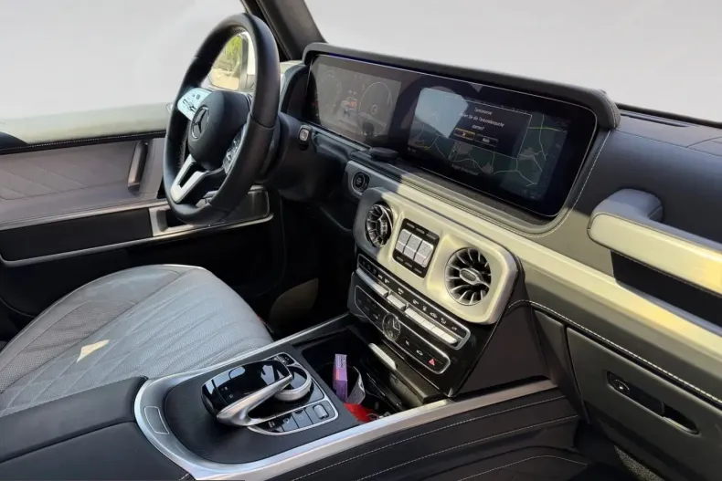 Mercedes-Benz G 400 (Clasa G) din 2023 cu 52.000 km - oferta MER247073 - foto 16