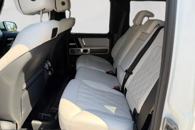 Mercedes-Benz G 400 (Clasa G) din 2023 cu 52.000 km - oferta MER247073 - foto 18