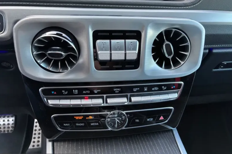 Mercedes-Benz G 400 (Clasa G) din 2023 cu 62.500 km - oferta MER247076 - foto 22