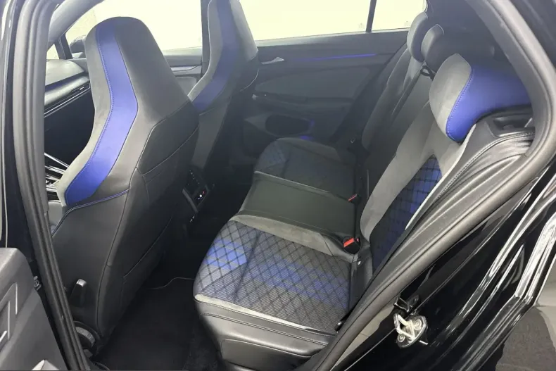 Volkswagen Golf din 2024 cu 35.000 km - oferta VOL247078 - foto 8