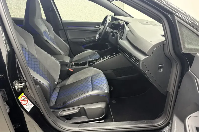 Volkswagen Golf din 2024 cu 35.000 km - oferta VOL247078 - foto 12