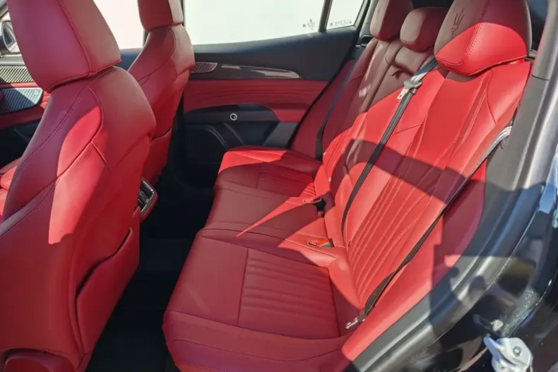 Maserati Grecale din 2023 cu 25.000 km - oferta MAS247093 - foto 14