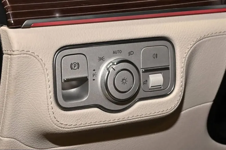 Mercedes-Benz GLE 350 (Clasa GLE) din 2024 cu 84.809 km - oferta MER247100 - foto 18