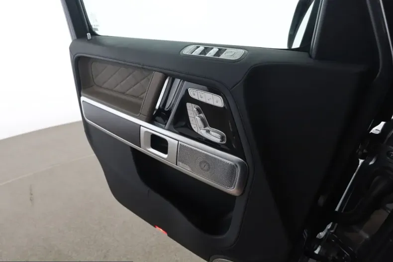 Mercedes-Benz G 450 (Clasa G) din 2025 cu 17.100 km - oferta MER247111 - foto 13