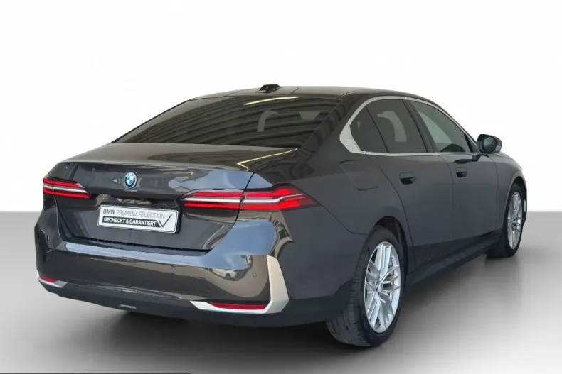 BMW 530 (Seria 5) din 2025 cu 78.420 km - oferta BMW247112 - foto 4