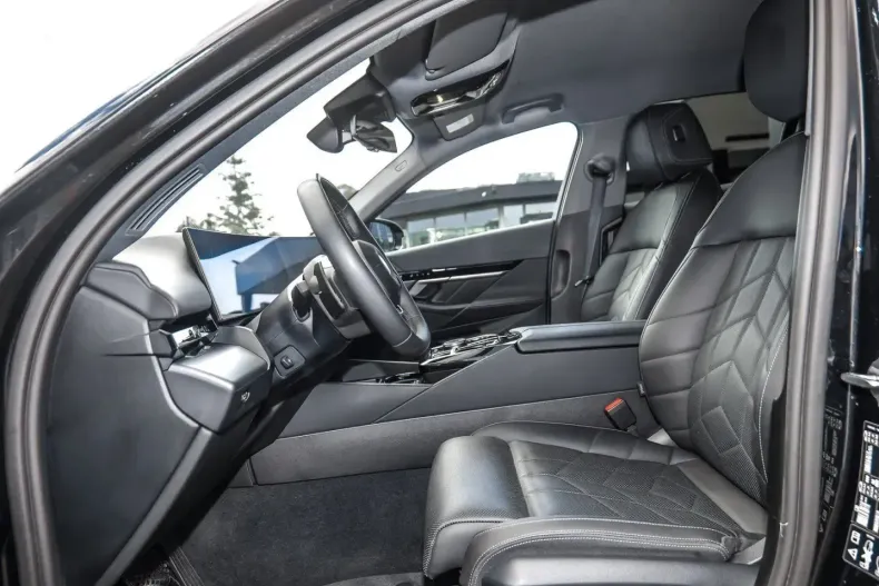 BMW 520 (Seria 5) din 2024 cu 83.527 km - oferta BMW247118 - foto 5
