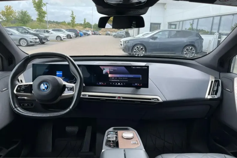 BMW iX din 2024 cu 77.240 km - oferta BMW247121 - foto 14