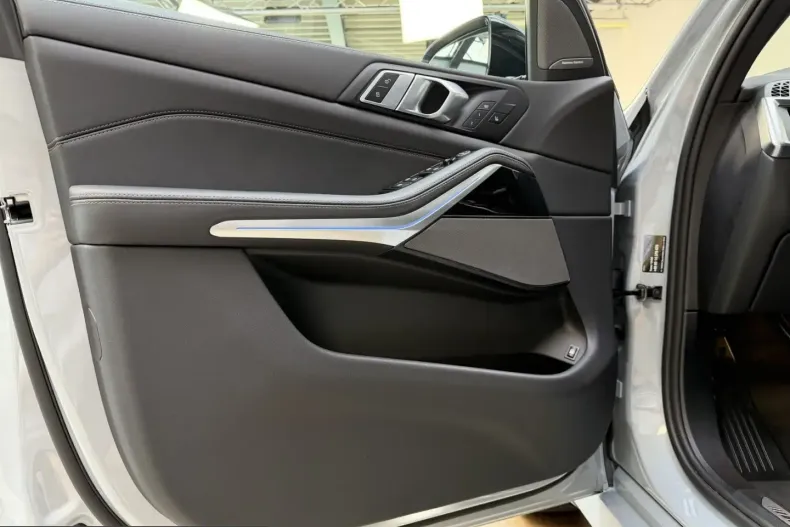 BMW X5 (Seria X) din 2025 cu 6.700 km - oferta BMW247134 - foto 18