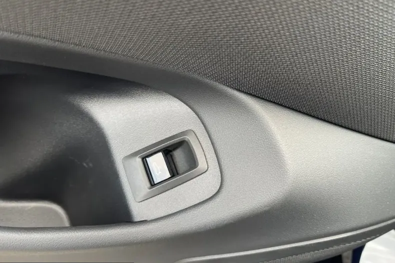 BMW M5 (Seria 5) din 2025 cu 46.005 km - oferta BMW247136 - foto 16
