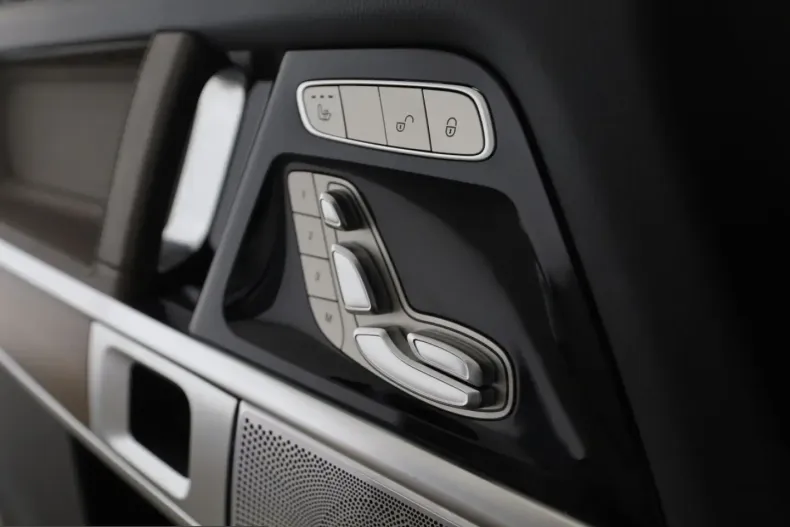 Mercedes-Benz G 450 (Clasa G) din 2025 cu 17.800 km - oferta MER247141 - foto 16