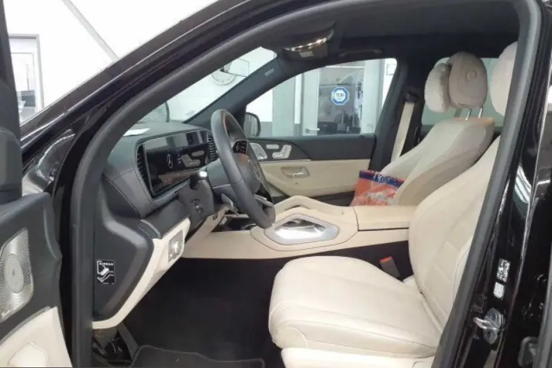 Mercedes-Benz GLE 450 (Clasa GLE) din 2025 cu 4.999 km - oferta MER247145 - foto 5