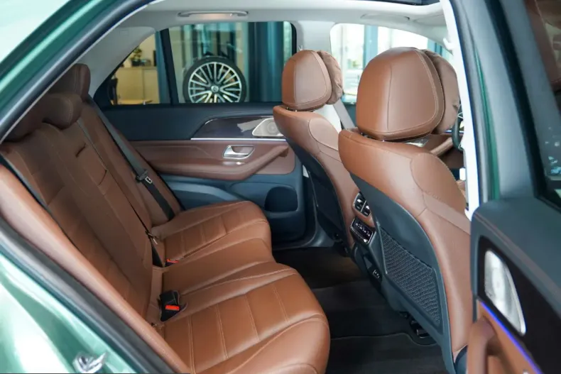 Mercedes-Benz GLE 400 (Clasa GLE) din 2025 cu 20.513 km - oferta MER247146 - foto 13