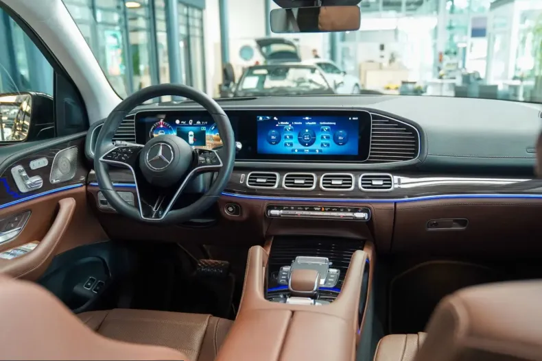 Mercedes-Benz GLE 400 (Clasa GLE) din 2025 cu 20.513 km - oferta MER247146 - foto 14