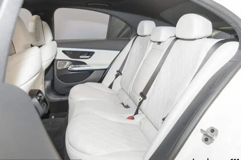 Mercedes-Benz E 450 (Clasa E) din 2023 cu 8.309 km - oferta MER247147 - foto 14