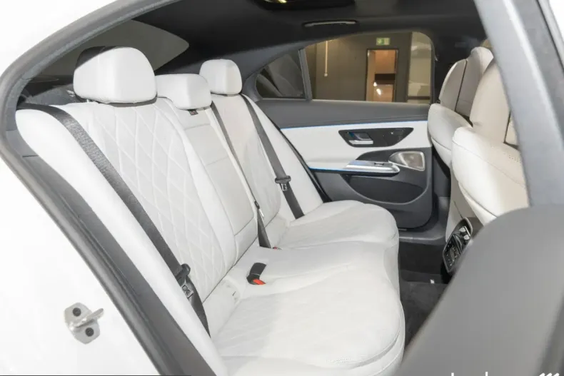 Mercedes-Benz E 450 (Clasa E) din 2023 cu 8.309 km - oferta MER247147 - foto 15