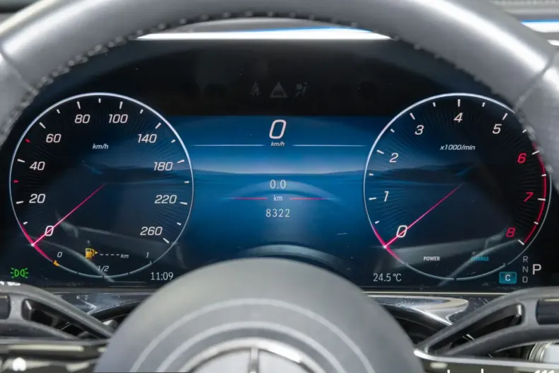 Mercedes-Benz E 450 (Clasa E) din 2023 cu 8.309 km - oferta MER247147 - foto 20