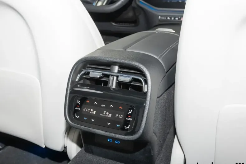 Mercedes-Benz E 450 (Clasa E) din 2023 cu 8.309 km - oferta MER247147 - foto 24