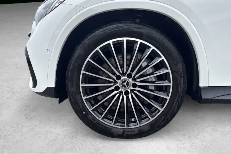 Mercedes-Benz GLC 300 (Clasa GLC) din 2025 cu 6.606 km - oferta MER247153 - foto 3