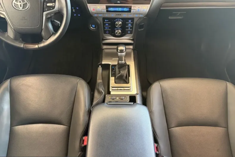 Toyota Land Cruiser din 2023 cu 63.850 km - oferta TOY247159 - foto 18