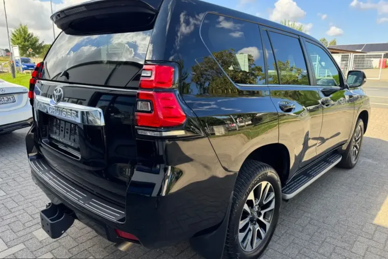 Toyota Land Cruiser din 2024 cu 18.625 km - oferta TOY247160 - foto 6