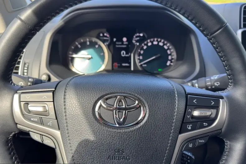 Toyota Land Cruiser din 2024 cu 18.625 km - oferta TOY247160 - foto 12