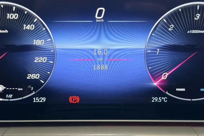Mercedes-Benz GLE 450 (Clasa GLE) din 2025 cu 3.000 km - oferta MER247163 - foto 7