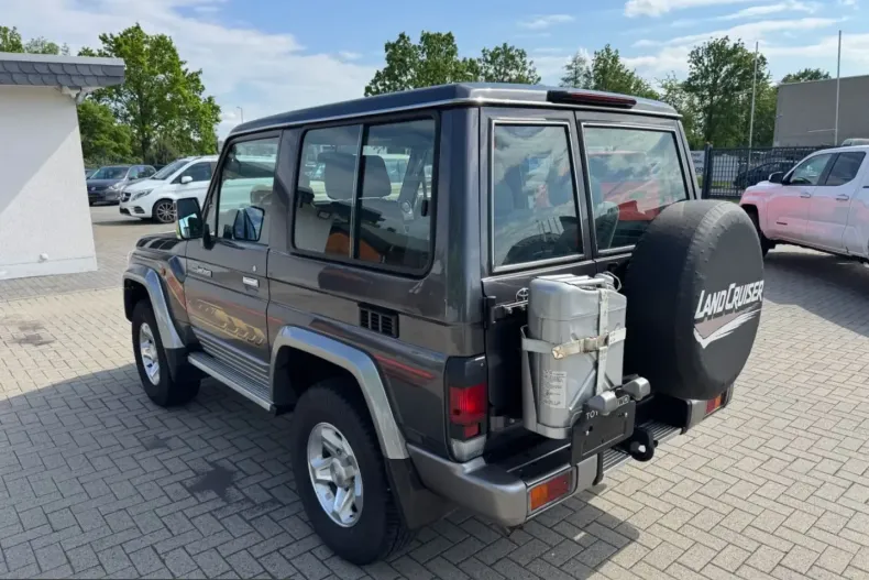 Toyota Land Cruiser din 2022 cu 10.131 km - oferta TOY247164 - foto 4