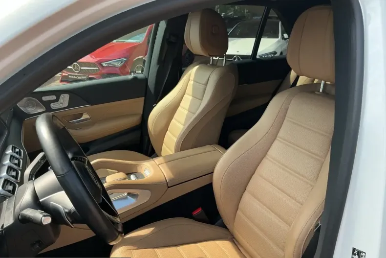 Mercedes-Benz GLE 400 (Clasa GLE) din 2024 cu 34.446 km - oferta MER247170 - foto 9
