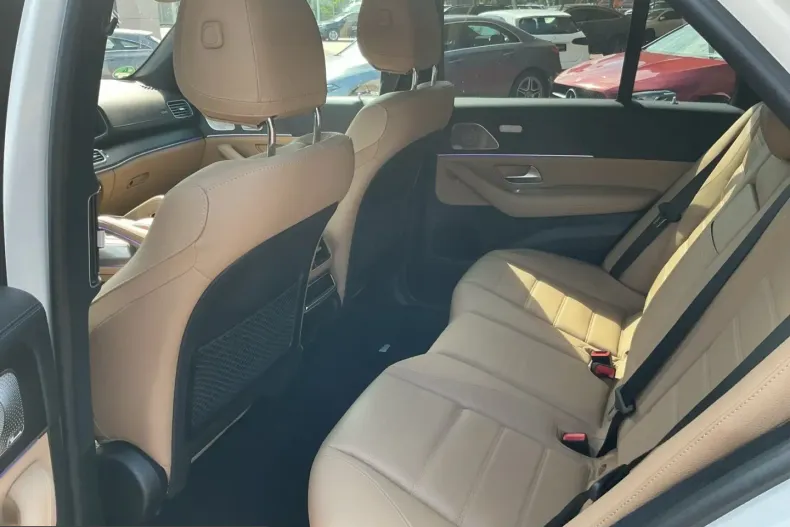 Mercedes-Benz GLE 400 (Clasa GLE) din 2024 cu 34.446 km - oferta MER247170 - foto 17