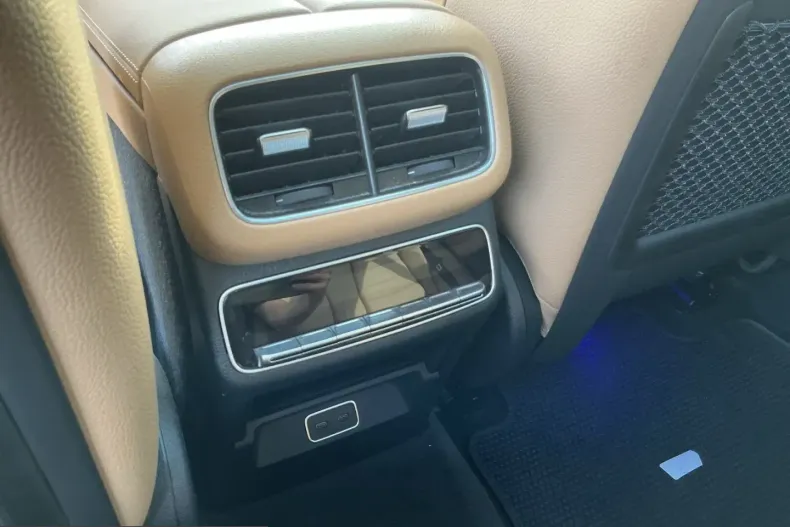 Mercedes-Benz GLE 400 (Clasa GLE) din 2024 cu 34.446 km - oferta MER247170 - foto 31