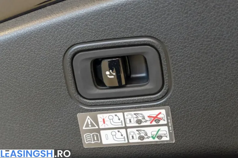 Mercedes-Benz CLE 300 (Clasa CLE) din 2025 cu 19.530 km - oferta MER247175 - foto 13