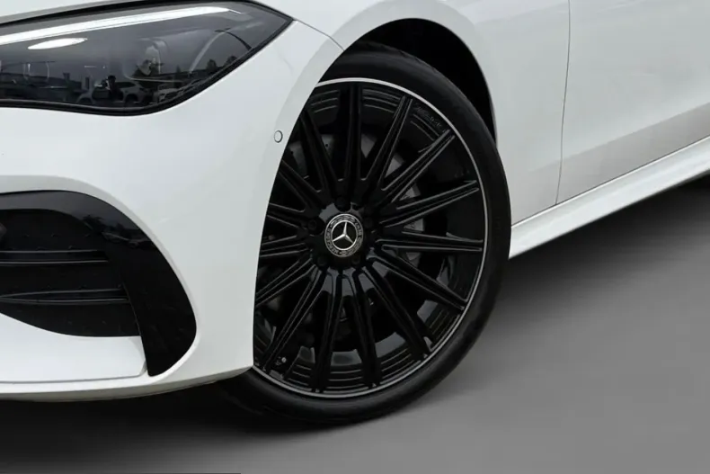 Mercedes-Benz CLE 300 (Clasa CLE) din 2025 cu 26.400 km - oferta MER247178 - foto 10